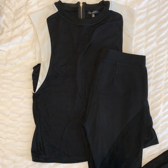 Legging & blouse bundle - Picture 2 of 5